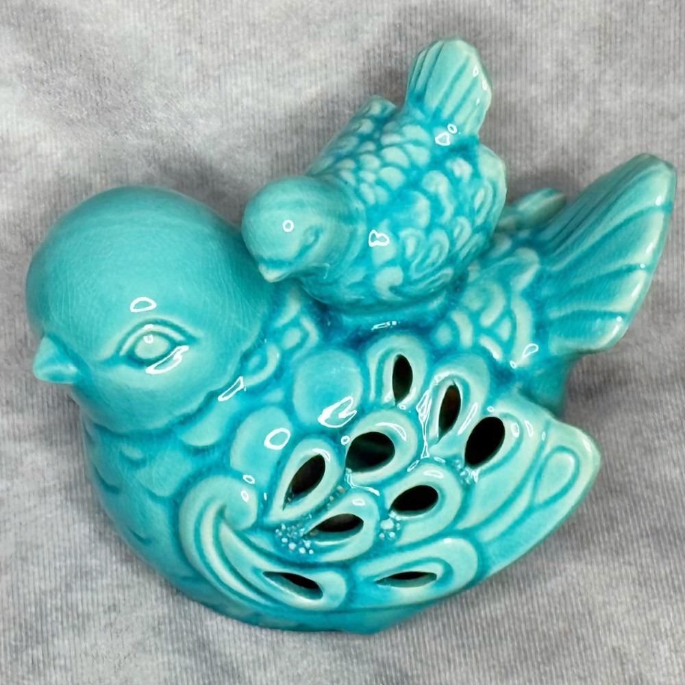 Momma & Baby Blue Bird Figurine Decorative Ceramic Potpourri Holder 6" x 5.5"
